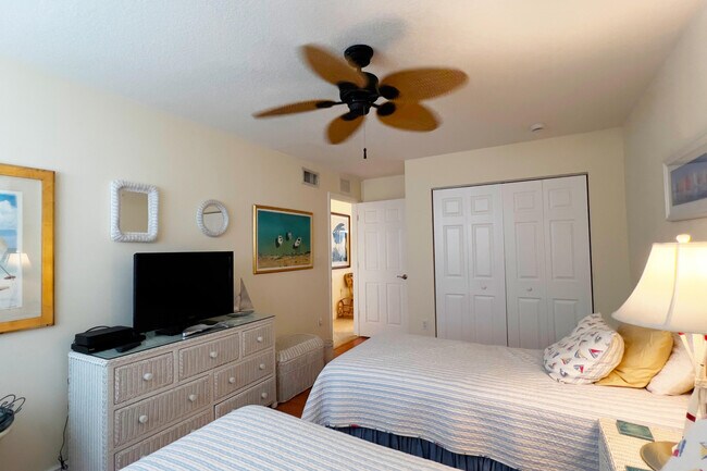 Building Photo - 3541 NE Ocean Blvd