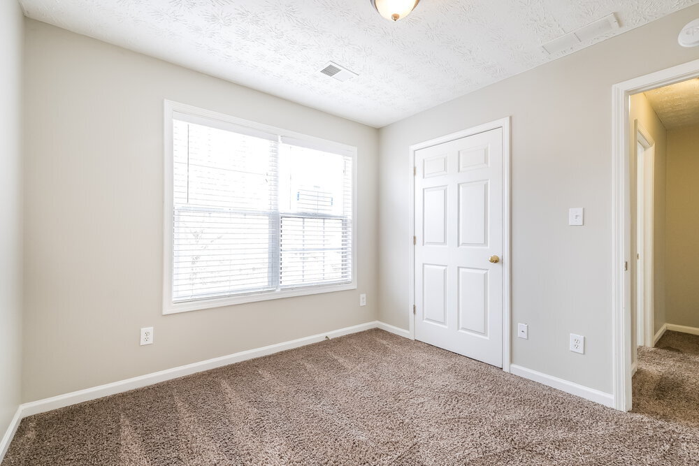 Building Photo - 251 Winthrop Ln