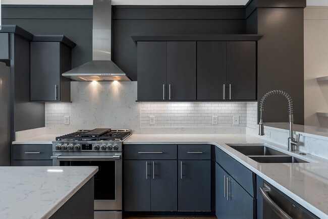 Building Photo - M West