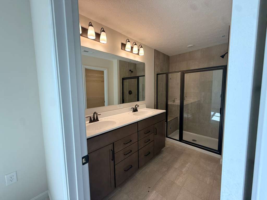 Building Photo - 7231 Grandway Dr