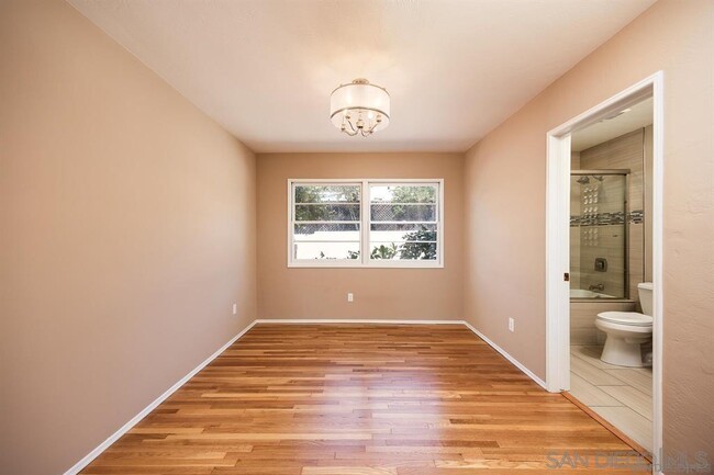 Building Photo - 8810 Mariposa St