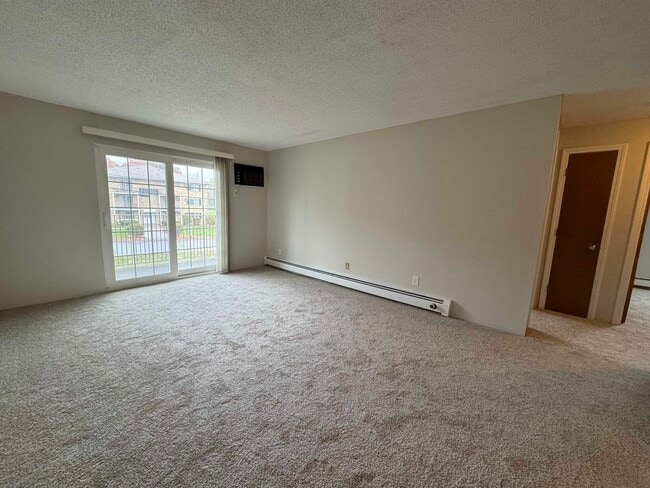 Building Photo - 379 Huse Rd