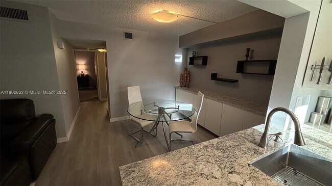 Building Photo - 2761 S Oakland Forest Dr