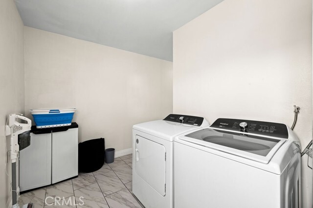 Building Photo - 632 Kenoak Dr