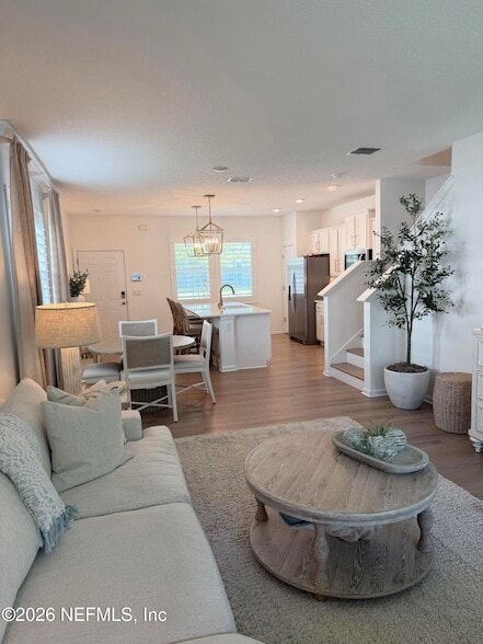 Building Photo - 8326 Zenith Cir