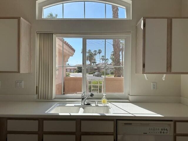 Building Photo - 37624 Breeze Way