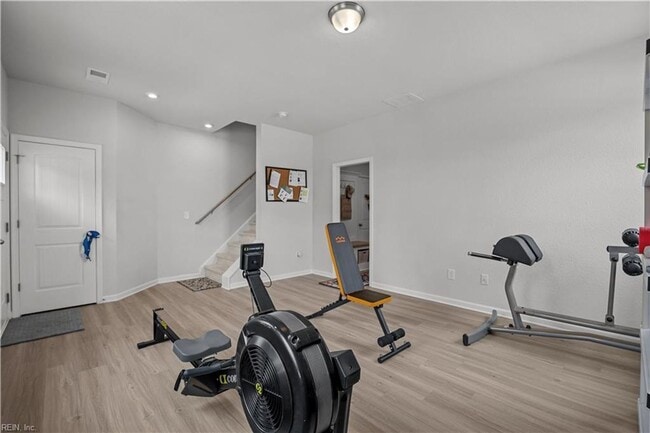 Building Photo - Luxury Living in Grassfield!