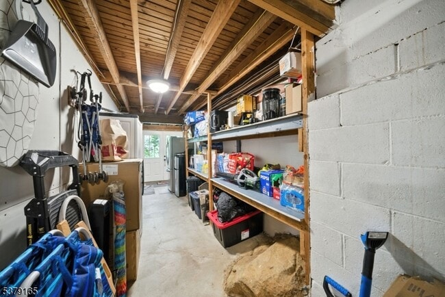 Building Photo - 17 Rockaway Ave