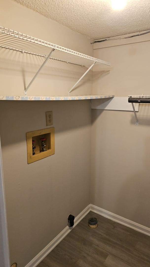 Building Photo - MOVE IN READY!!! RENT ME FIRST!! CALL TODAY!