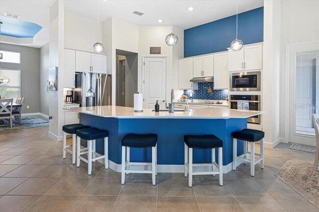 Building Photo - 8568 Shr Lk Dr