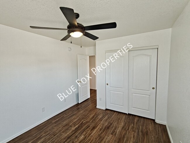 Building Photo - 3117 S Nastar Dr