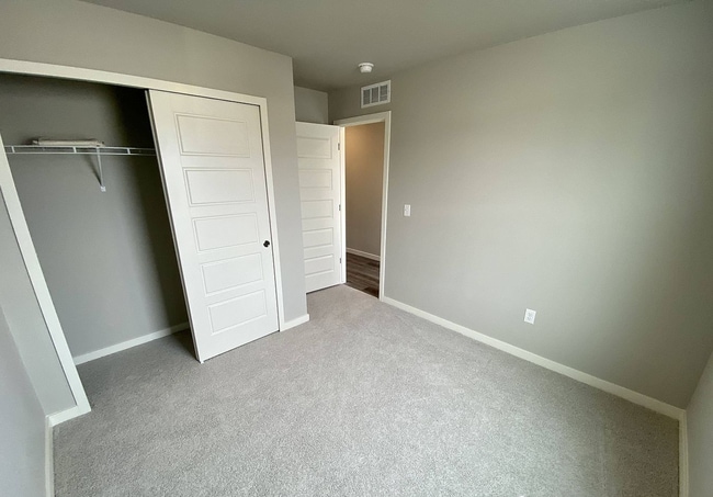 Building Photo - 508 Bobcat Ct