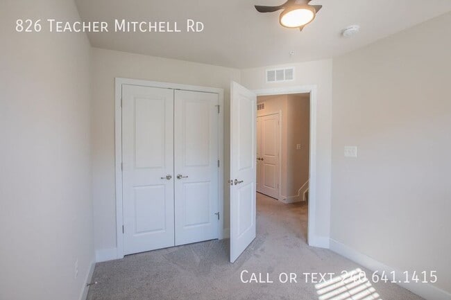 Building Photo - 826 Teacher MItchell Rd