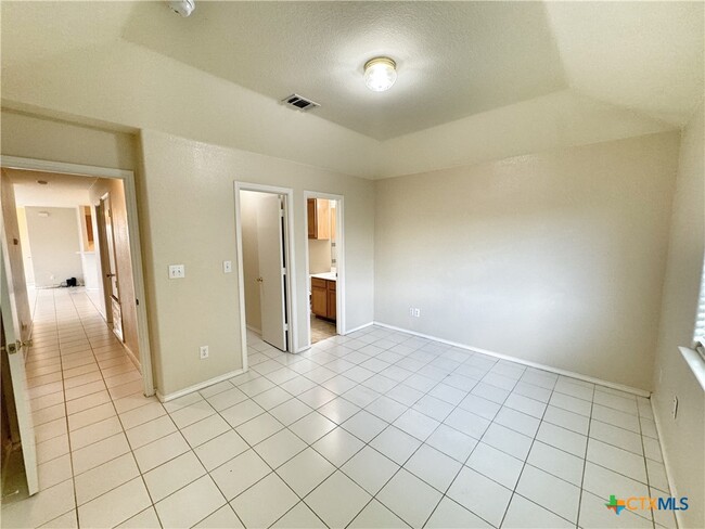 Building Photo - 2742 FM1044