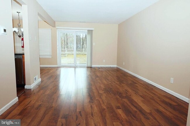 Building Photo - 13 5 Crown Royal Cir