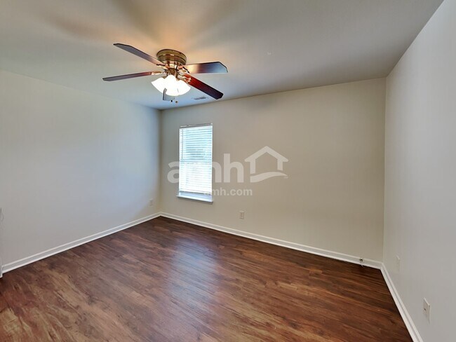 Building Photo - 130 Nevis Ln