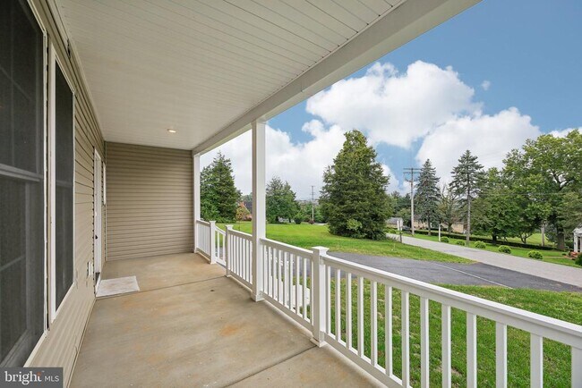 Building Photo - 43 Bennett Ave