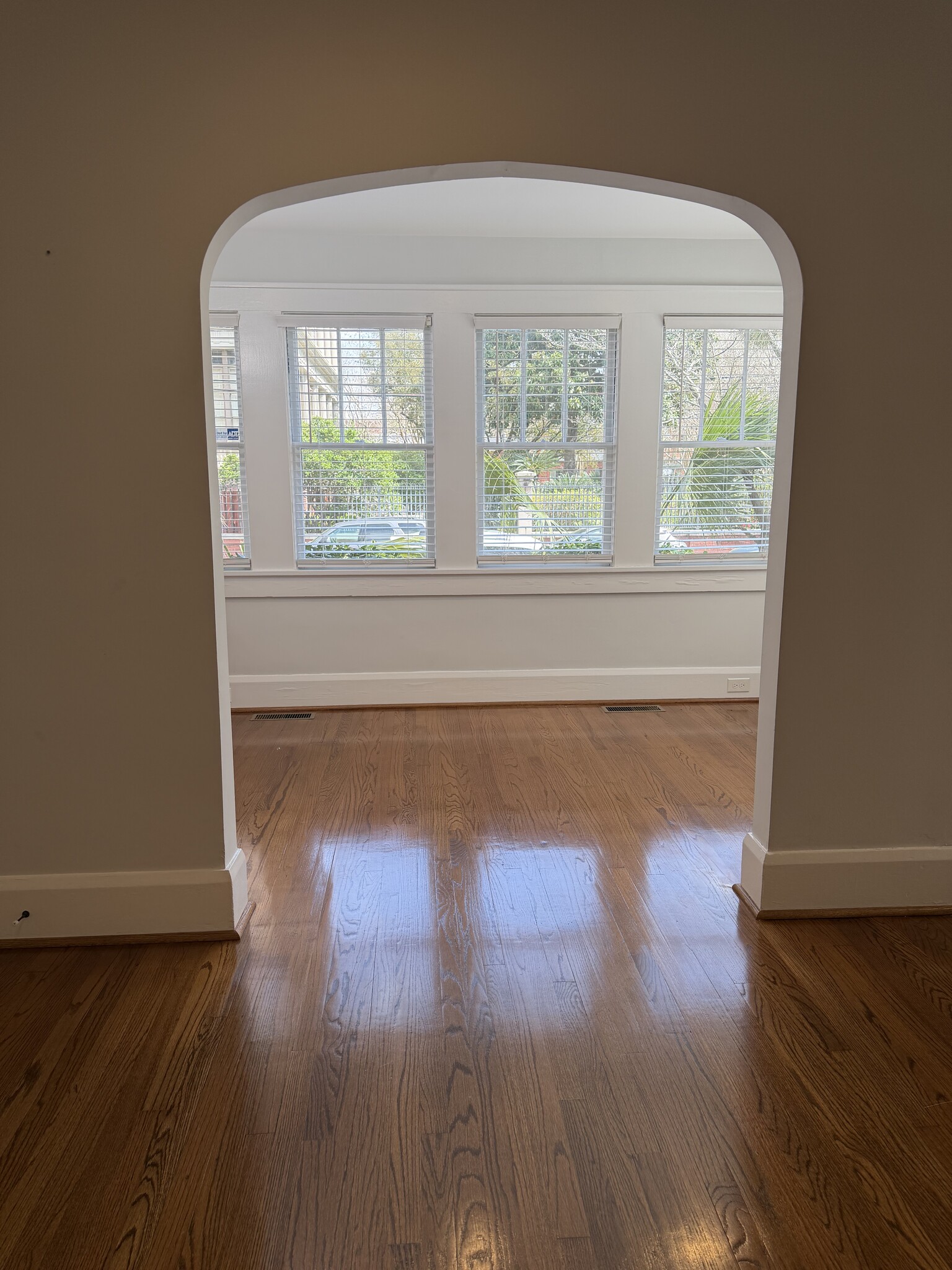 Building Photo - 41 B Smith Street