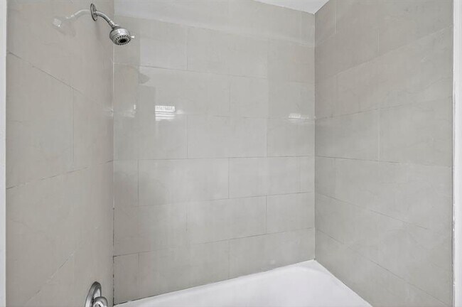 Building Photo - 7506 NW 75th St