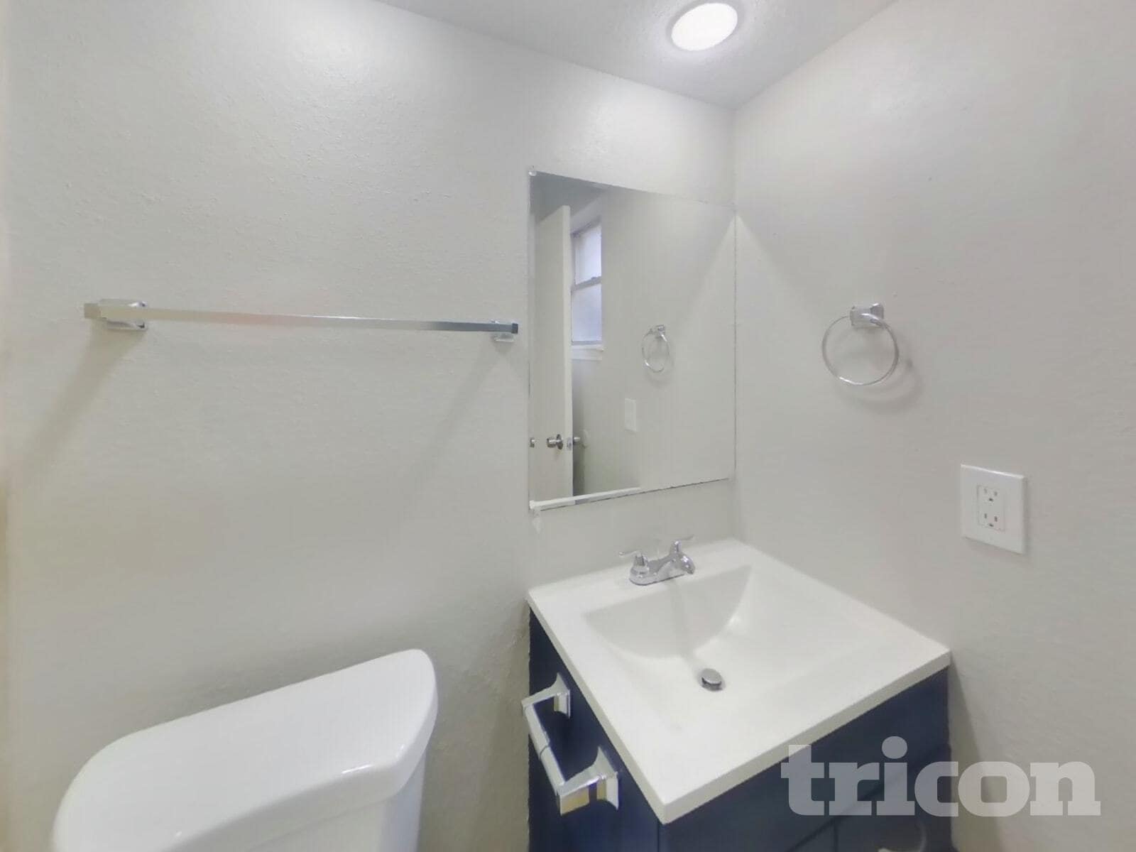 Building Photo - 22510 Braken Carter Ln