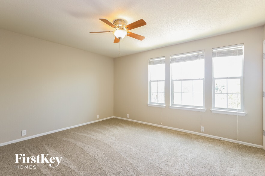 Building Photo - 3539 Maguey Trail