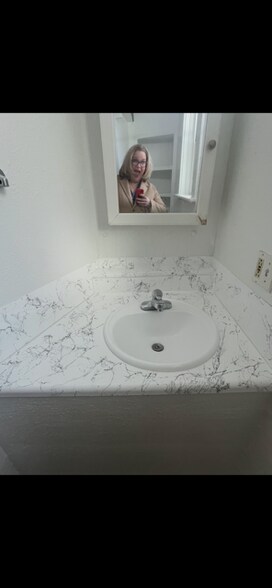 Building Photo - 603 NE Beech St