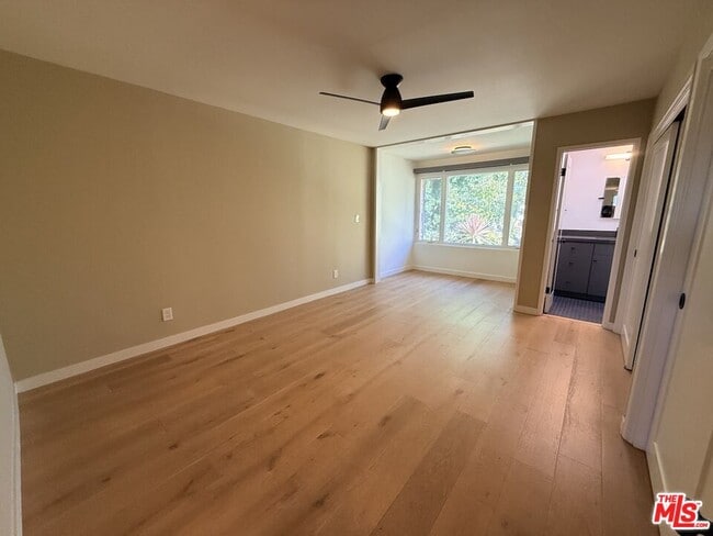 Building Photo - 5215 Sepulveda Blvd