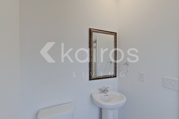 Building Photo - 212 Birch Ave