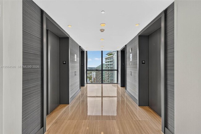 Building Photo - 1080 Brickell Ave