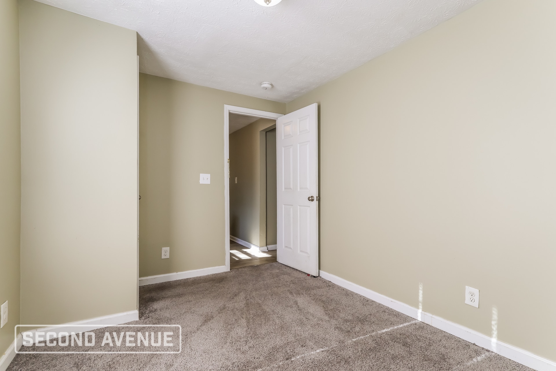 Building Photo - 540 Beecher St