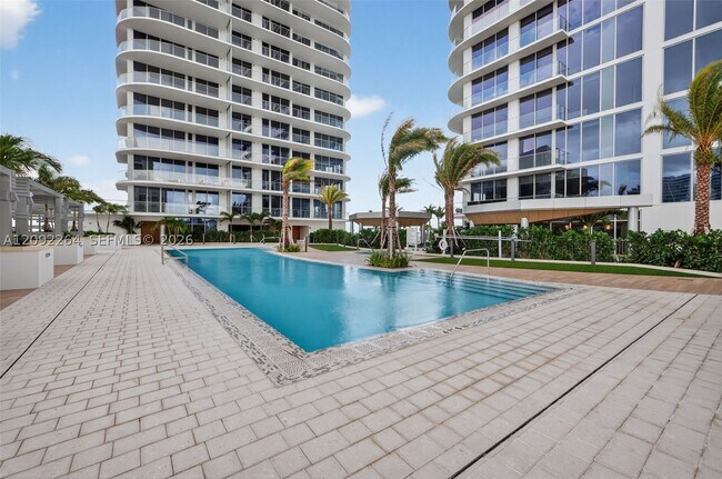 Building Photo - 153 N Seabreeze Blvd