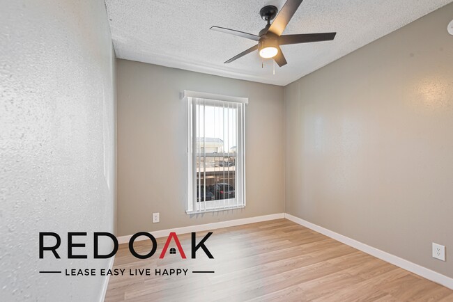 Building Photo - 10562 Haddon Ave