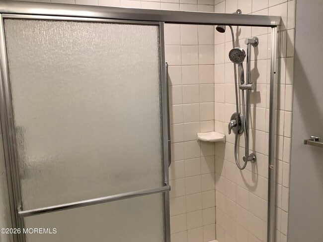 Building Photo - 7B Ivy St