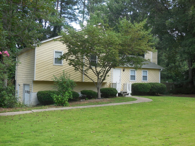 Building Photo - Powder Springs Rental