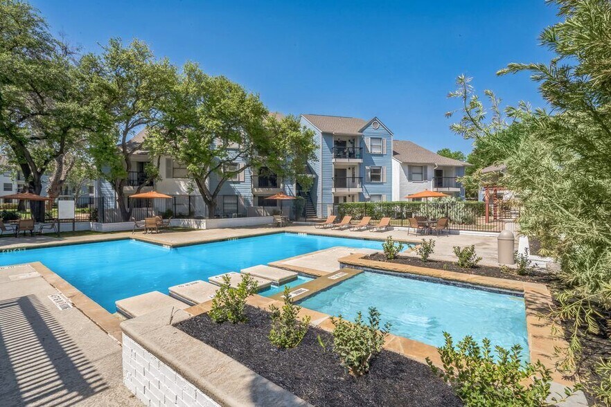 Building Photo - 9024 Northgate Blvd