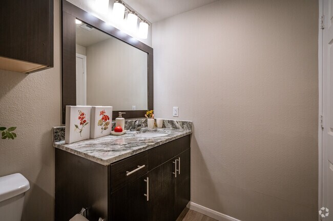 1BR, 1BA - 707SF - Standard at Steepleway