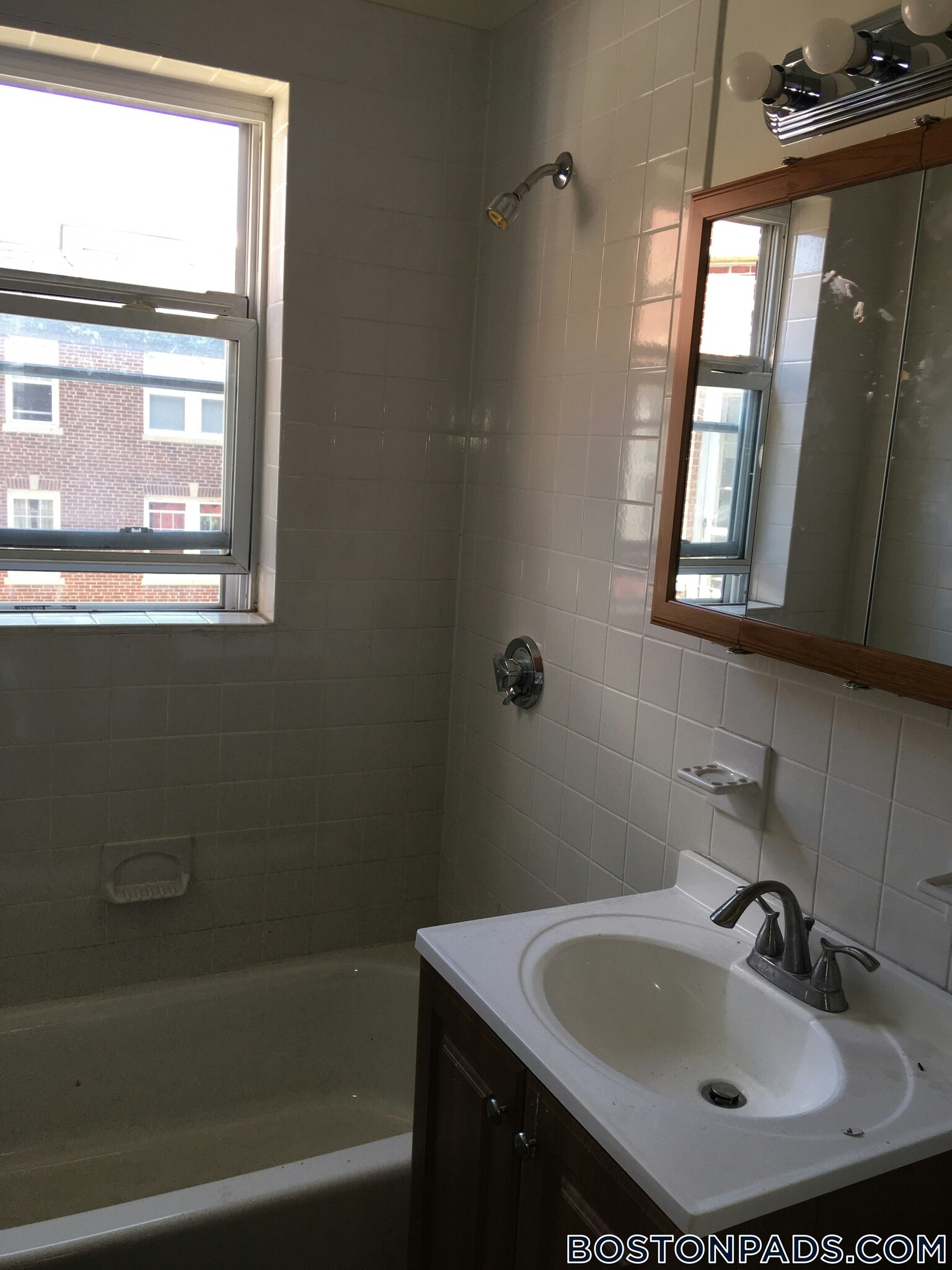 Building Photo - 163 Summer St