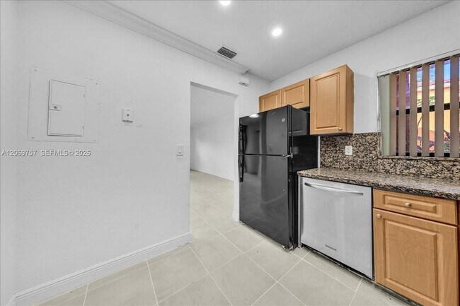 Building Photo - 3814 Coral Tree Cir