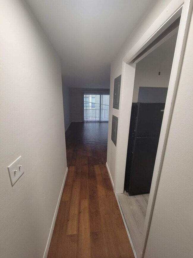 Interior Photo - 80 Hiawatha Rd