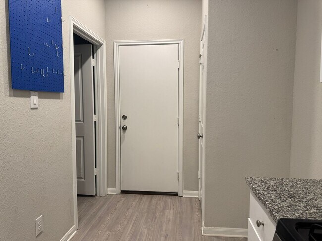 Building Photo - 12702 Mirecourt Wy