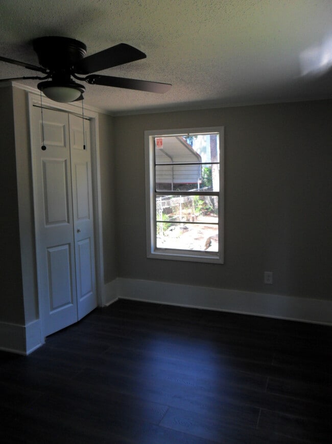 Building Photo - 1241 Johnson Ave