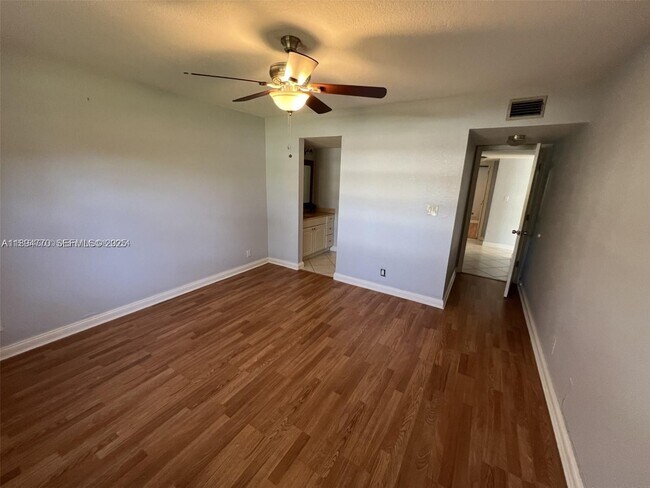 Building Photo - 1200 NW 87th Ave