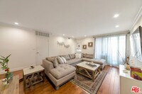 Building Photo - 1000 S Westgate Ave