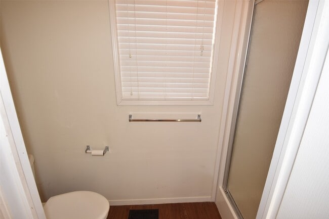 Building Photo - 10007 Elderberry Park Ln