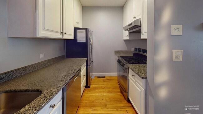 Primary Photo - 330 1/2 E St