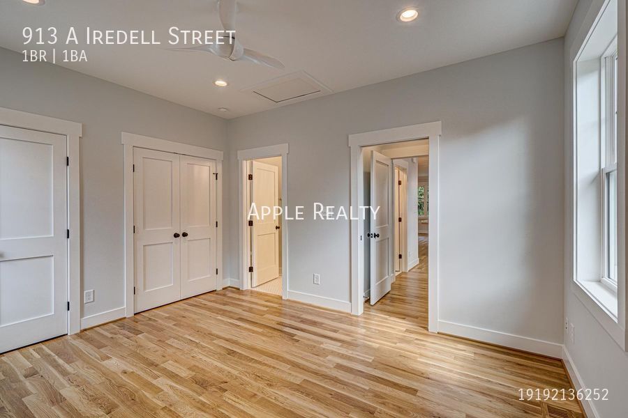 Building Photo - 913 Iredell St