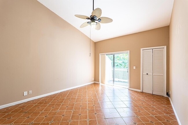 Building Photo - 2936 Florida Blvd