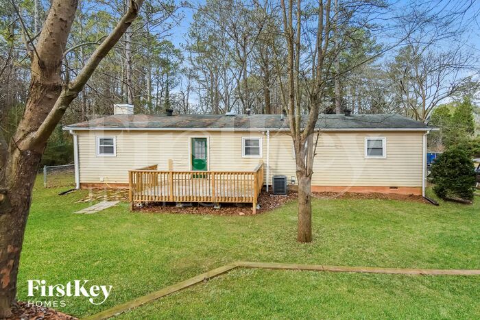Building Photo - 4597 Douglas Dr