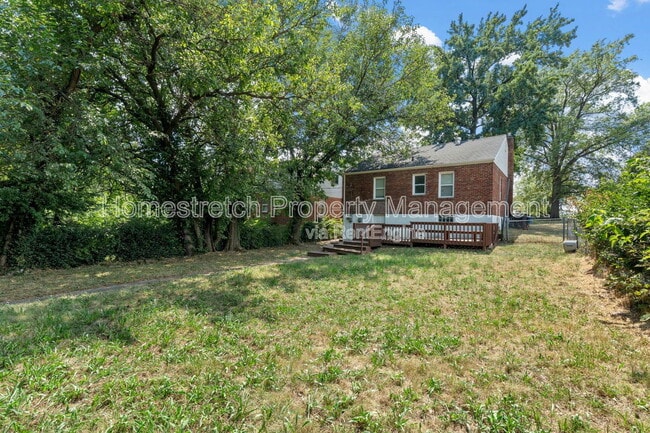 Building Photo - 2633 Avie Dr
