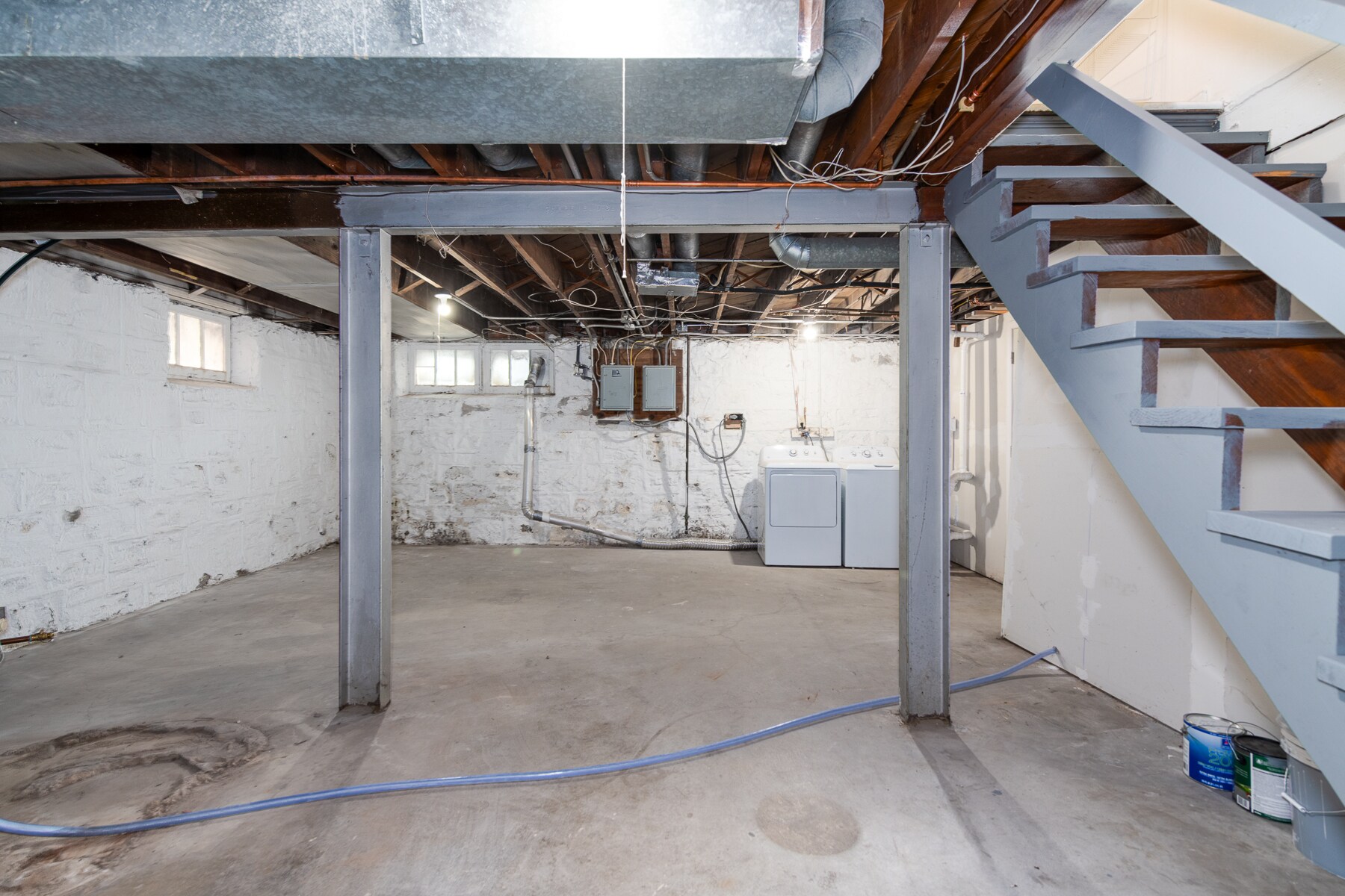 Building Photo - 1112 Sanford Ave